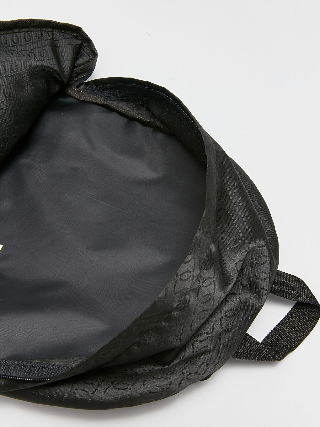 Siyah Etiket Baskılı Kadın Sırt Çantası-6