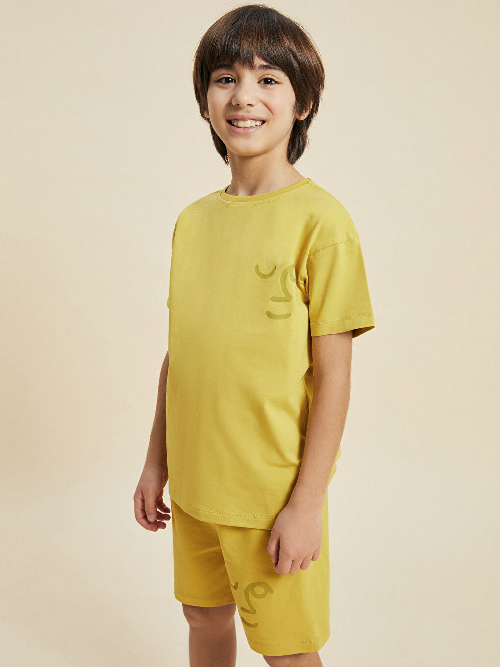 Sarı Bisiklet Yaka Baskılı Erkek Çocuk Şortlu Pijama Takımı-2