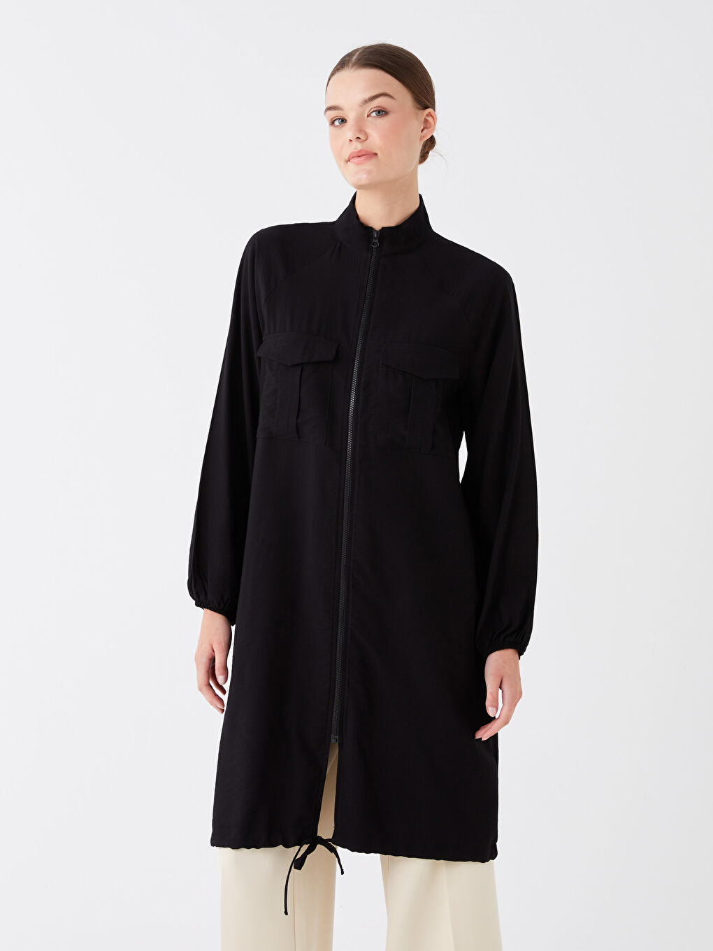 Siyah Dik Yaka Düz Uzun Kollu Kadın Tunik