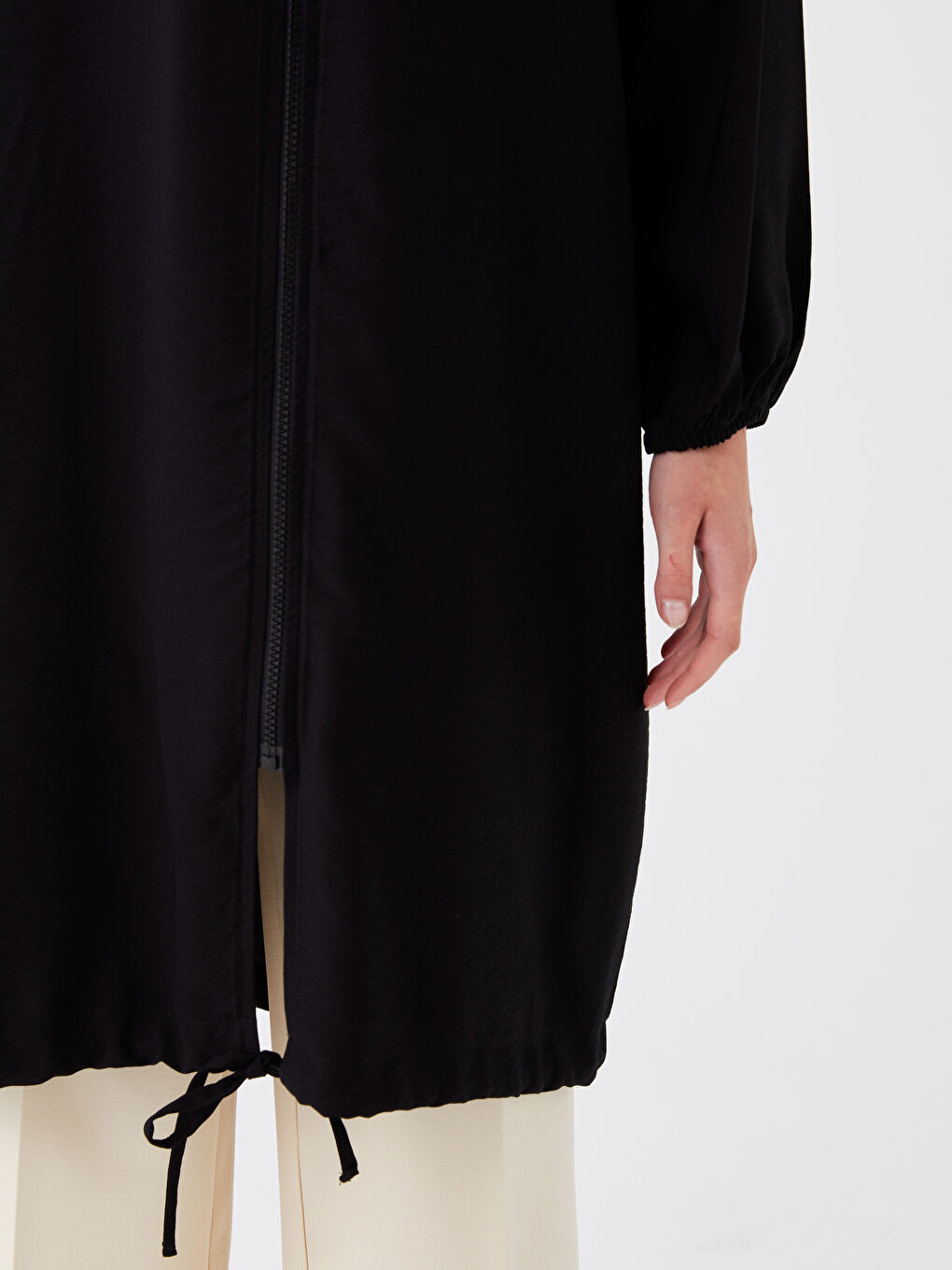 Siyah Dik Yaka Düz Uzun Kollu Kadın Tunik-3