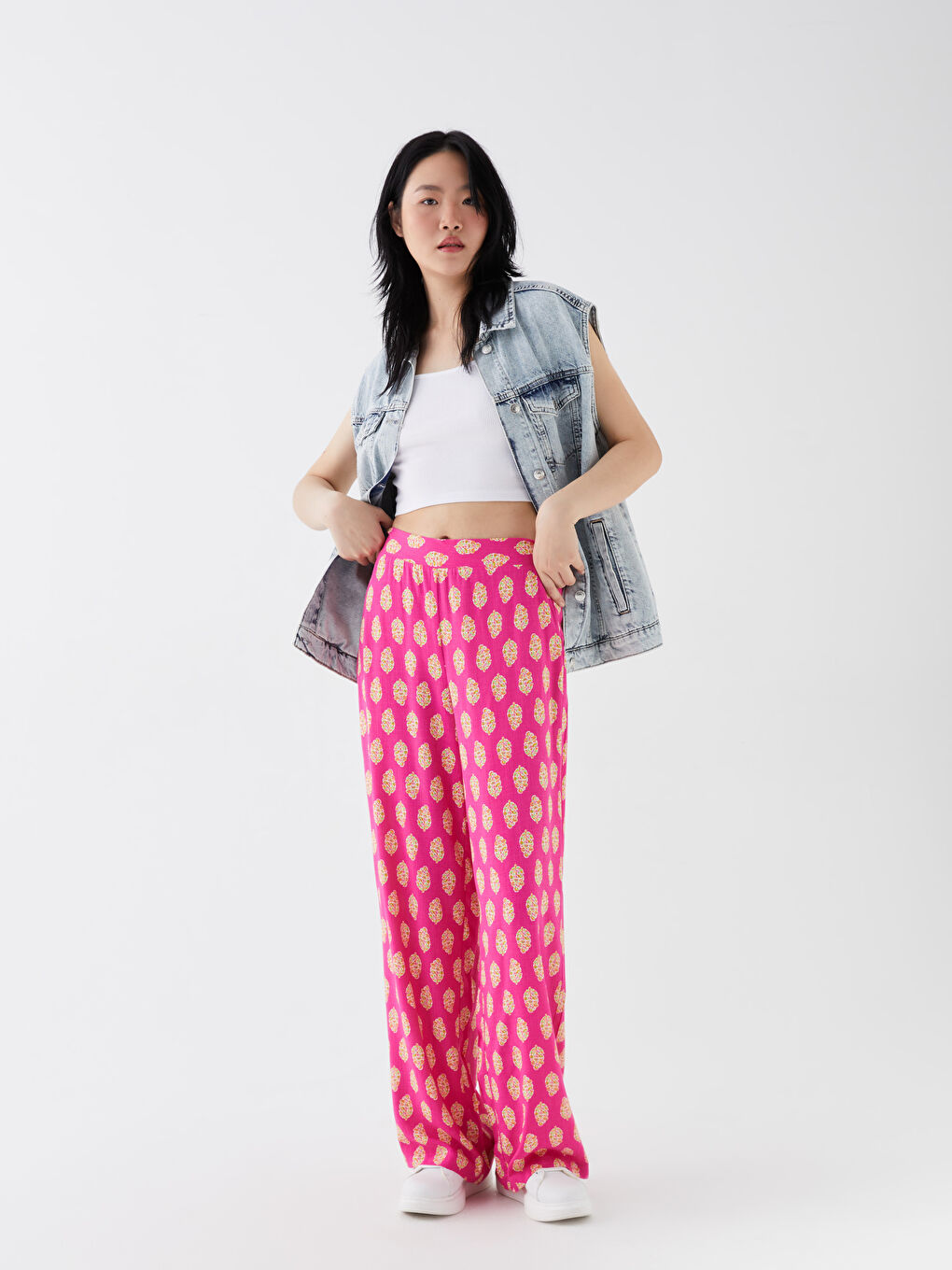 Elasticated Waist Relaxed Fit Women's Trousers