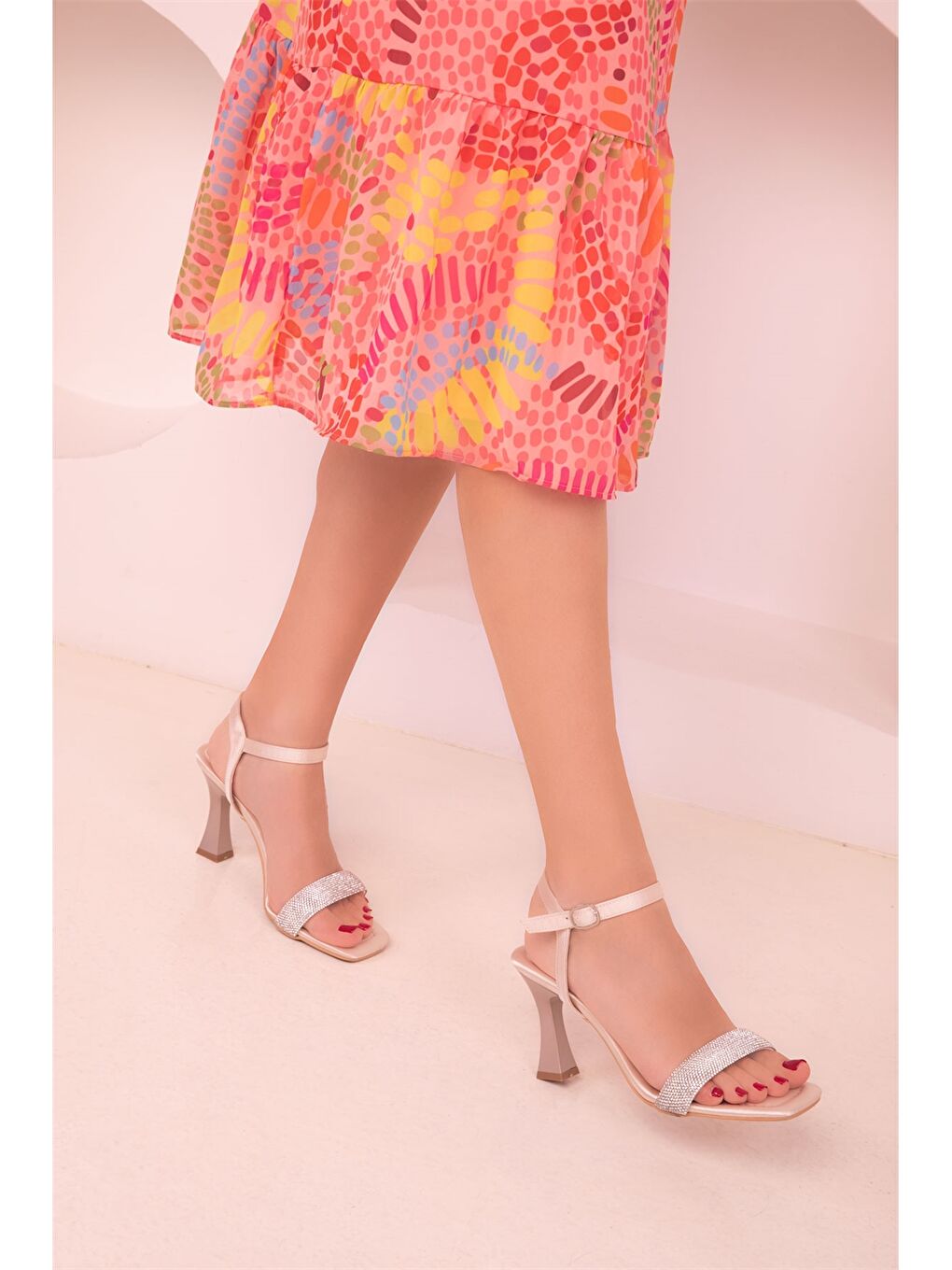 Bej Kadın Topuklu Ayakkabı-1