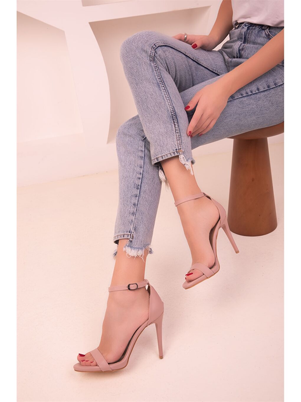 Pembe Deri Görünümlü Kadın Topuklu Ayakkabı