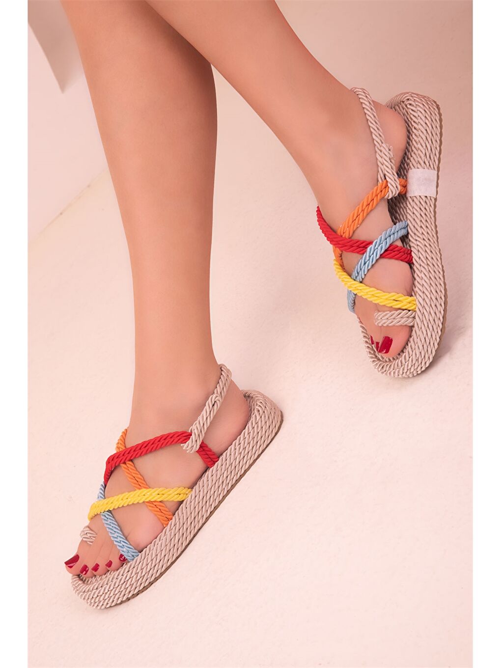 Bej Önü Açık Hasır Kadın Sandalet-1