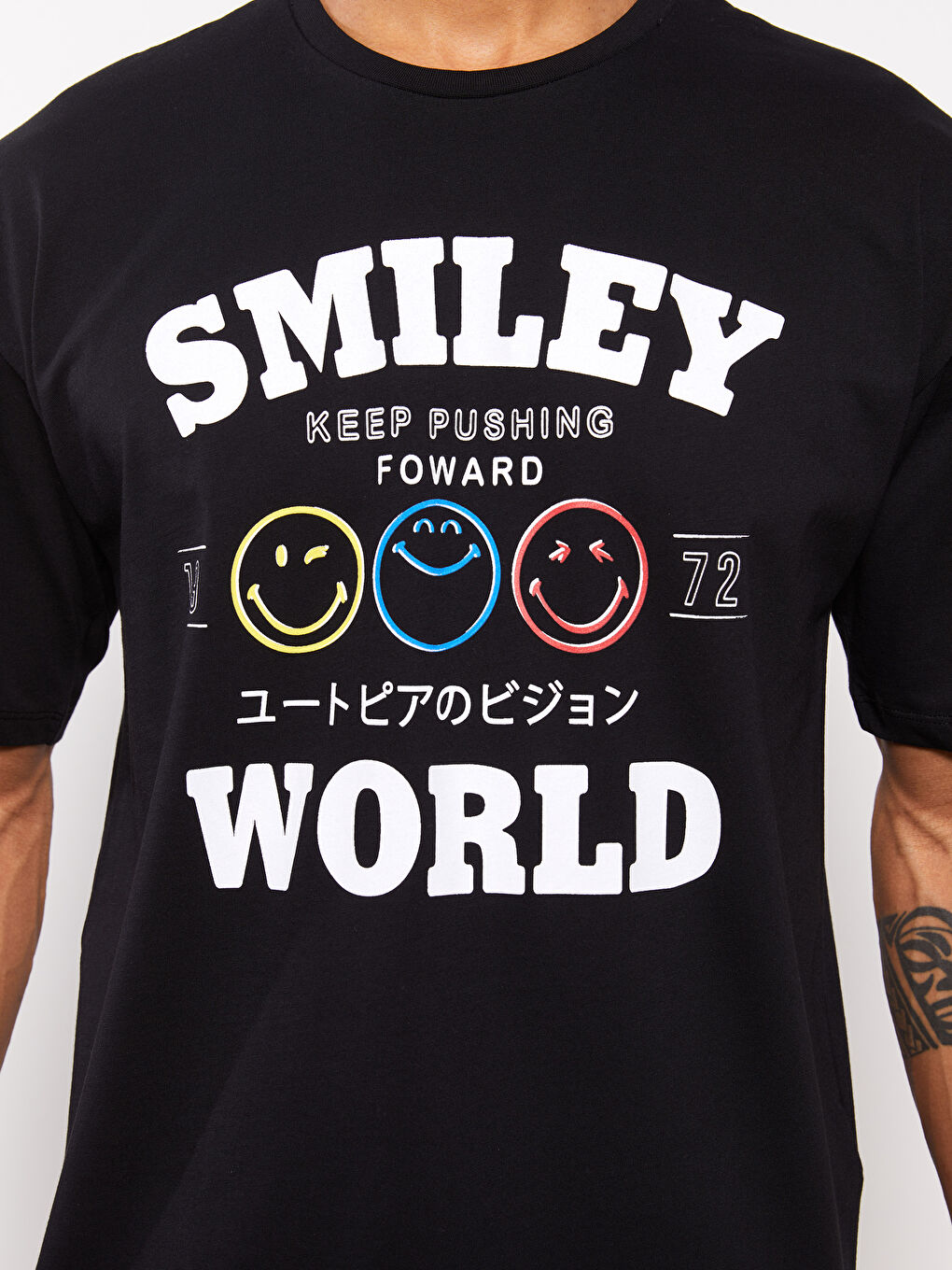 SmileyWorld Yeni Siyah Bisiklet Yaka Kısa Kollu SmileyWorld Baskılı Erkek Tişört - 3