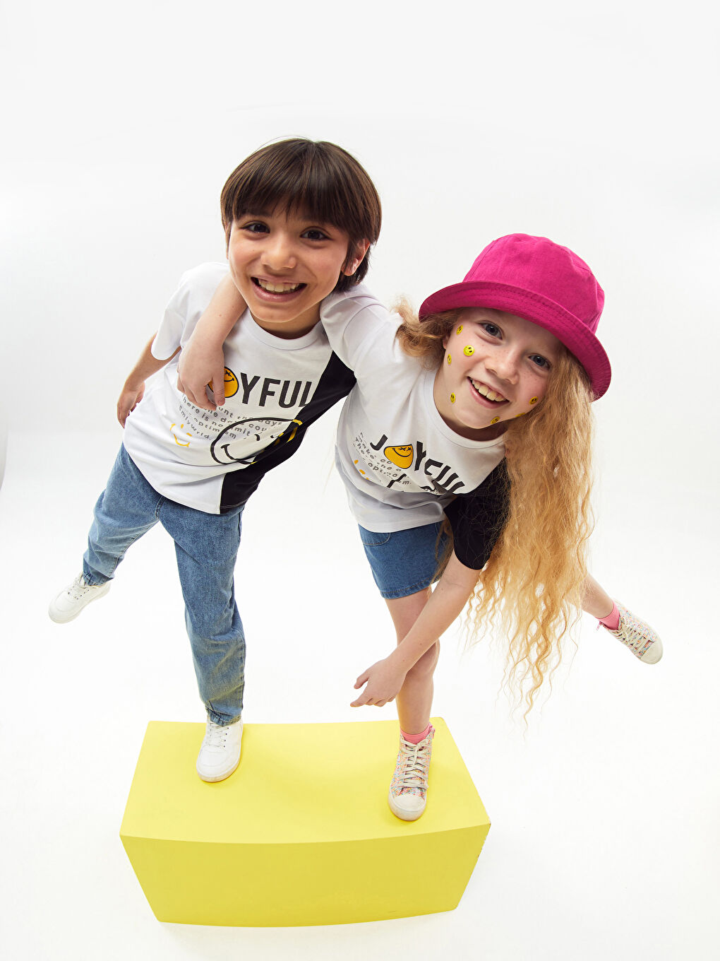 Siyah Bisiklet Yaka Baskılı Kısa Kollu Unisex Çocuk Tişört-4