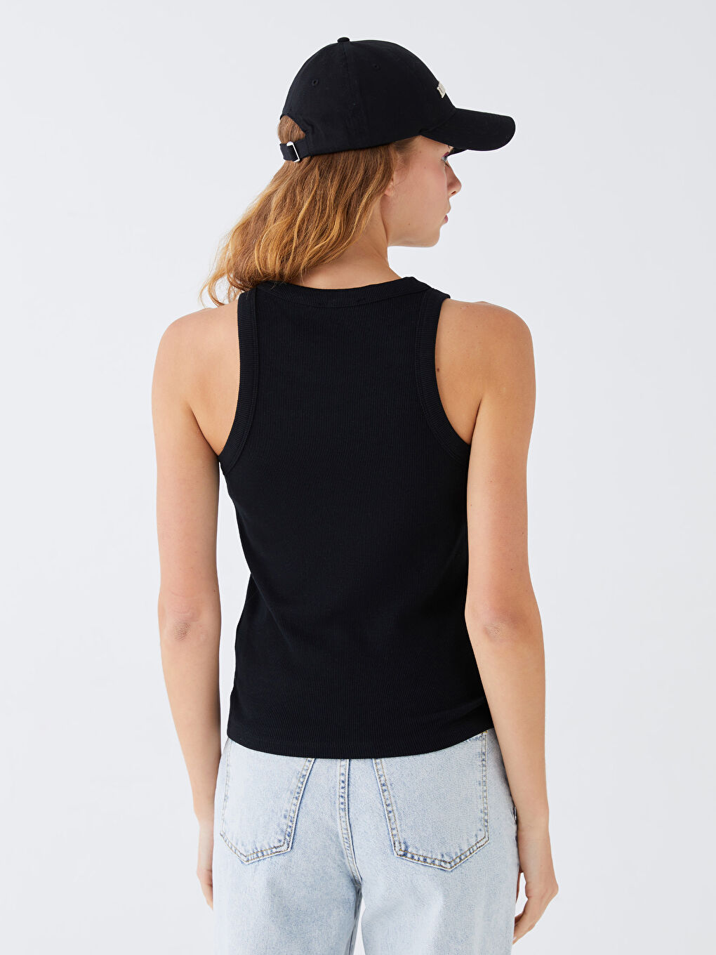 Әйелдерге арналған дөңгелек жағалы өрнексіз майка-4