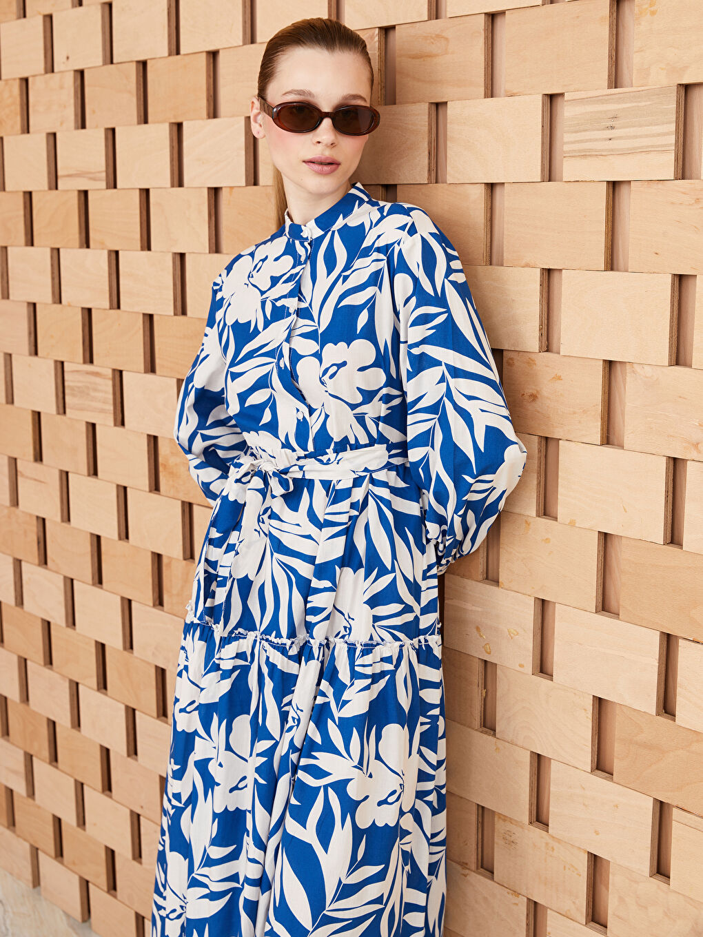 Mavi Hakim Yaka Çiçekli Kadın Elbise-2