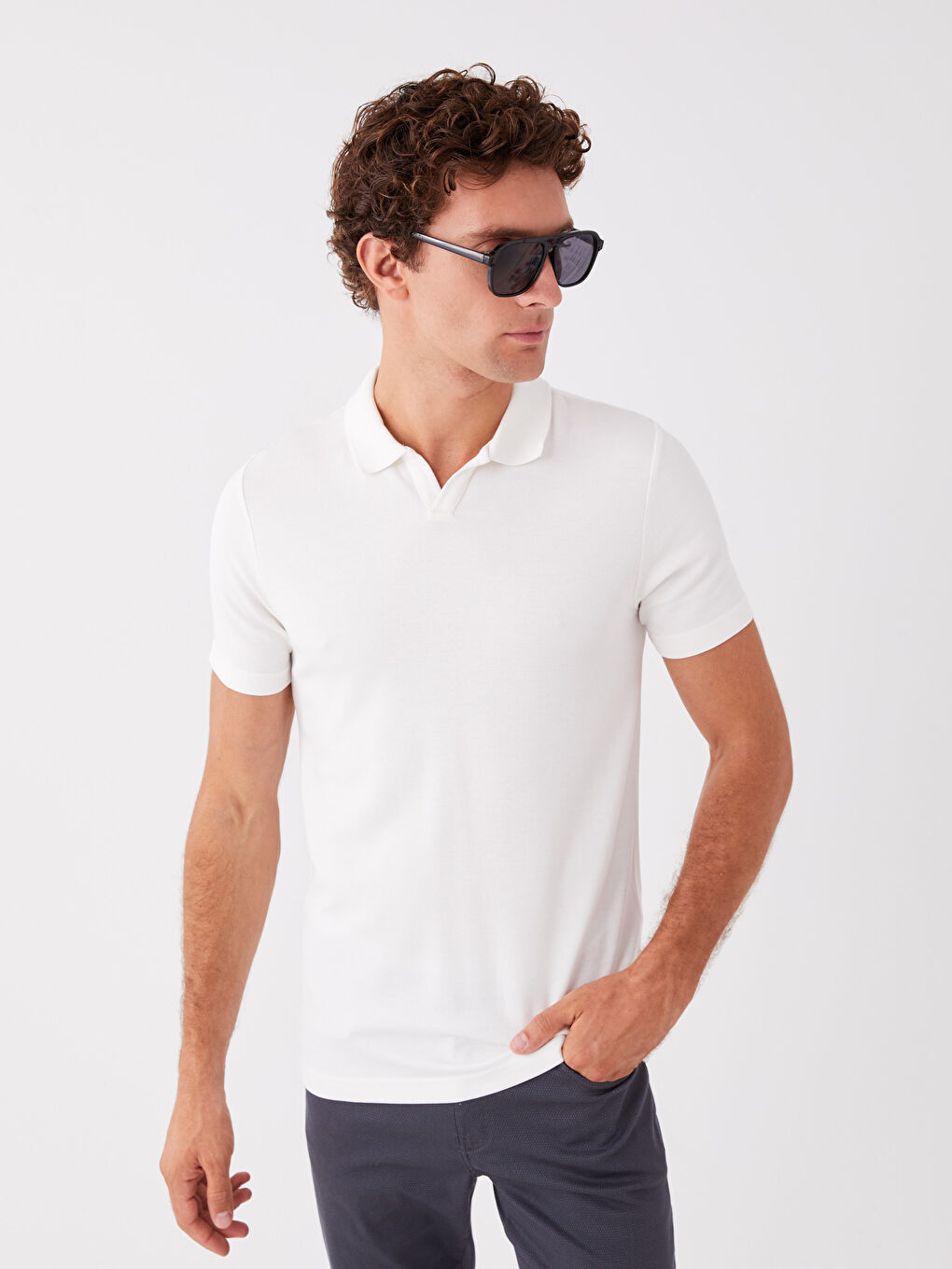 Beyaz Polo Yaka Kısa Kollu Erkek Tişört-2
