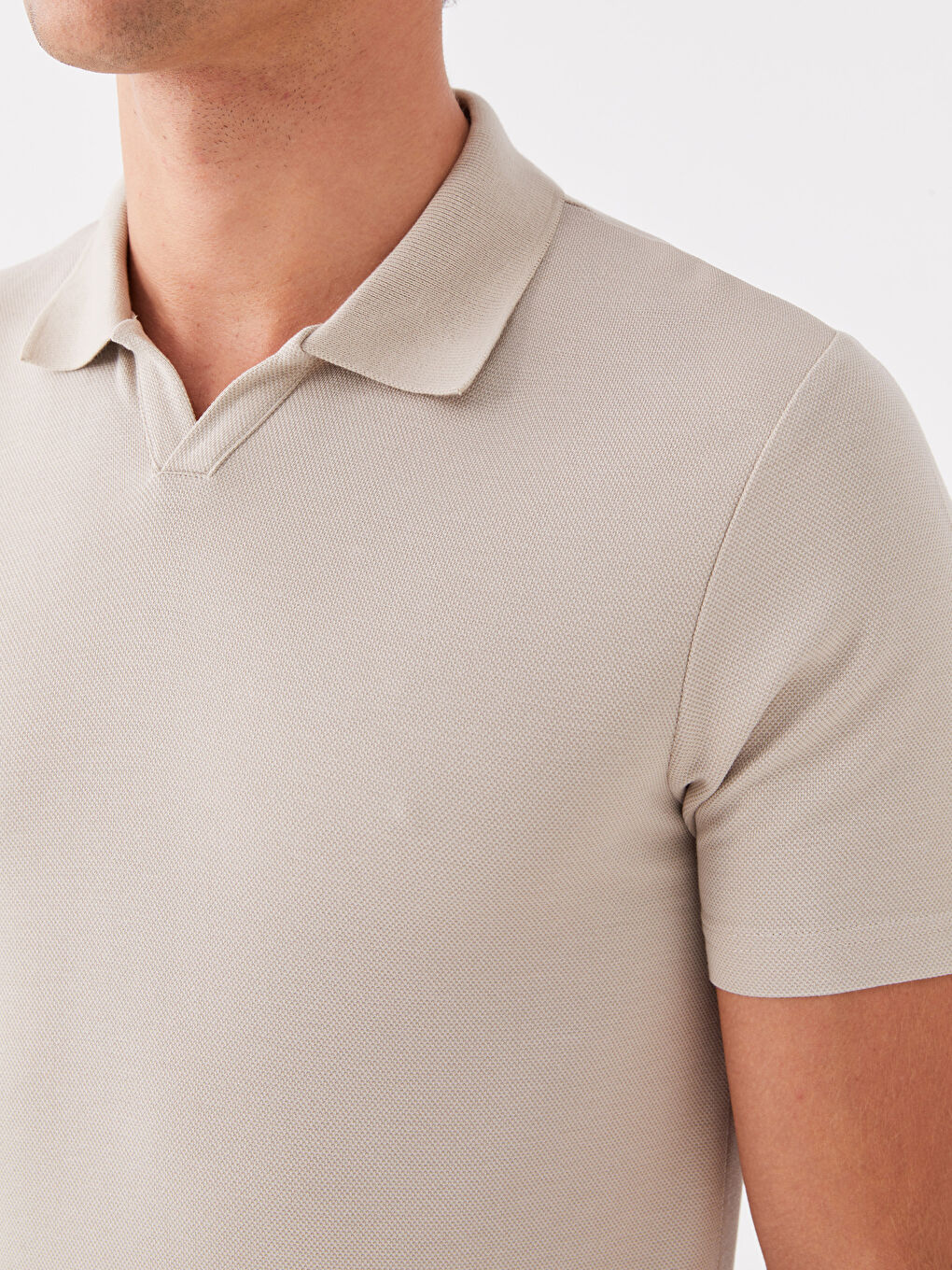 პოლო კისრის მოკლე სახელო მამაკაცის მაისური-3