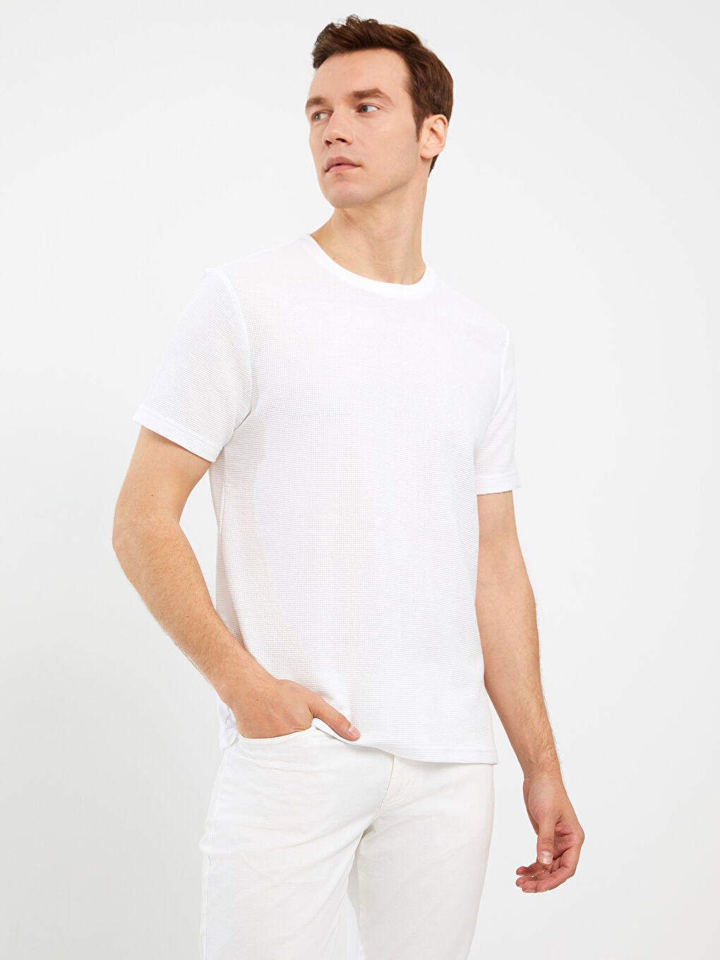 تيشيرت بيكيه كم قصير ياقة دائرية للرجال-1