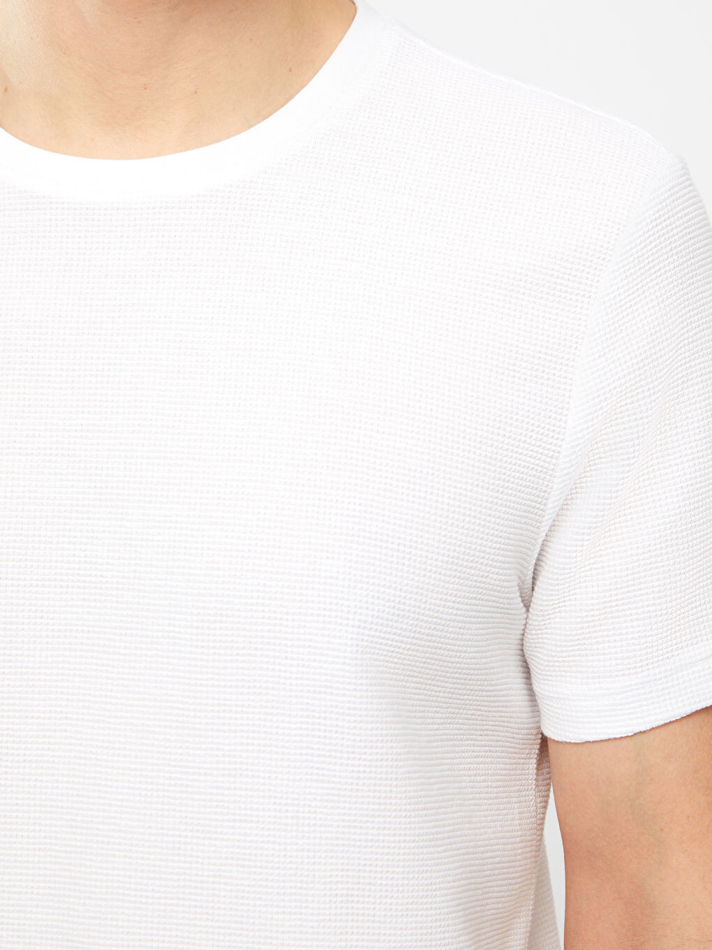 تيشيرت بيكيه كم قصير ياقة دائرية للرجال-3