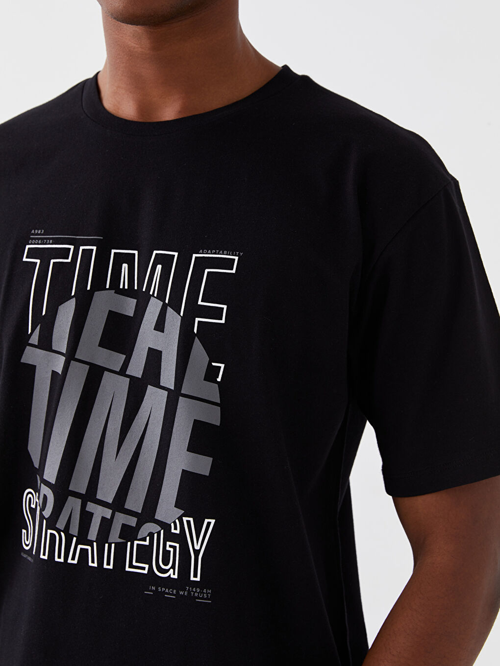 Siyah Bisiklet Yaka Kısa Kollu Baskılı Penye Erkek Tişört-3