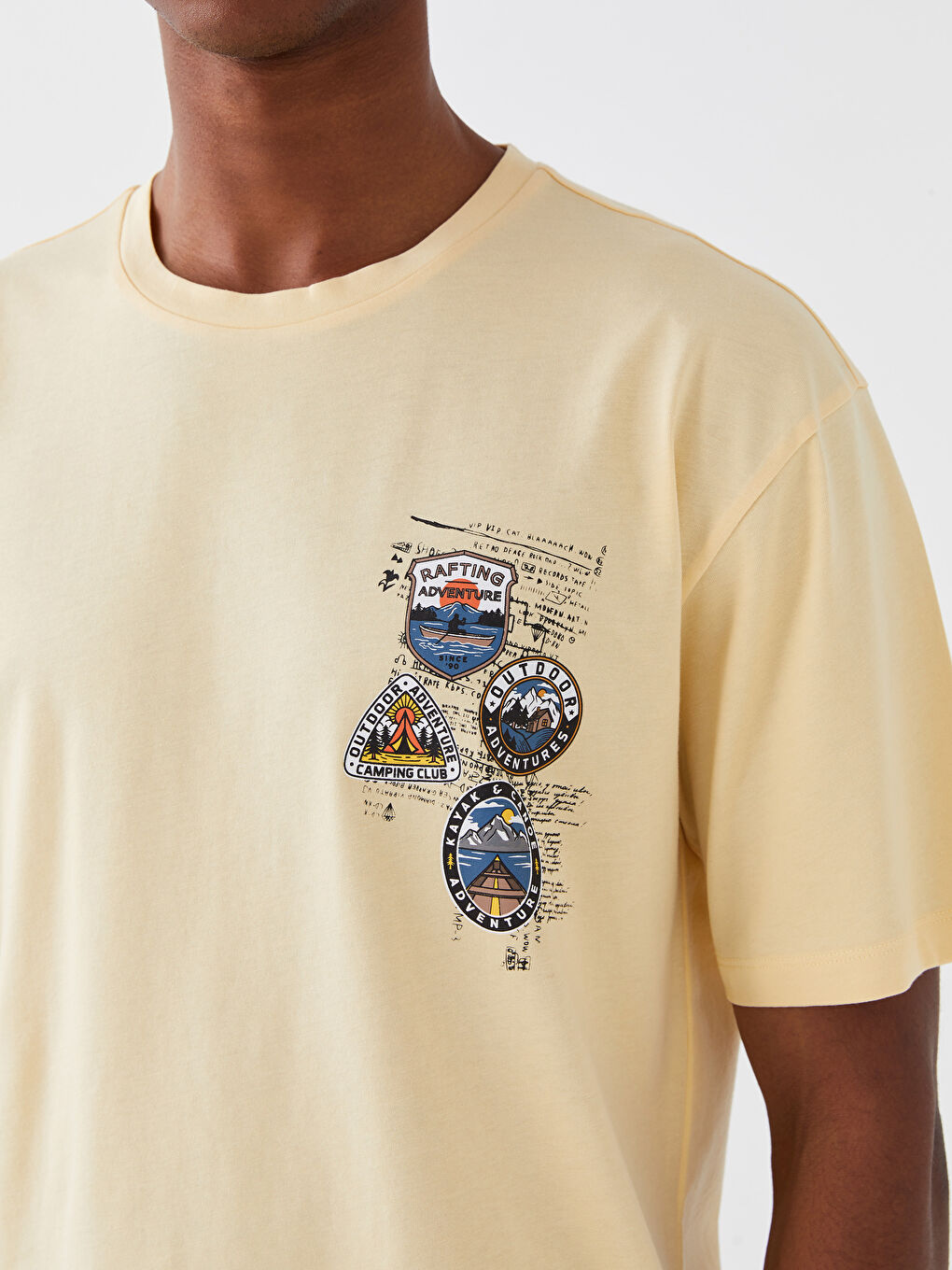 Bej Bisiklet Yaka Kısa Kollu Baskılı Penye Erkek Tişört-3