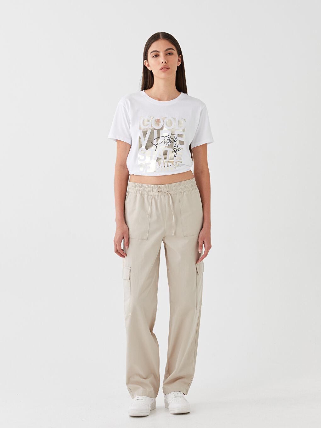 Bej Beli Lastikli Rahat Kalıp Düz Cep Detaylı Kadın Pantolon-1