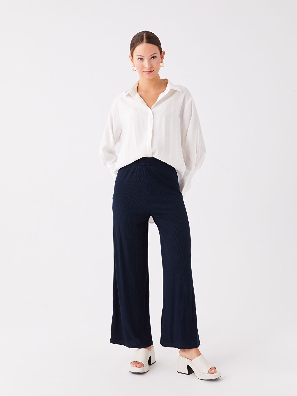 Lacivert Beli Lastikli Düz Geniş Paça Kadın Eşofman Altı-1
