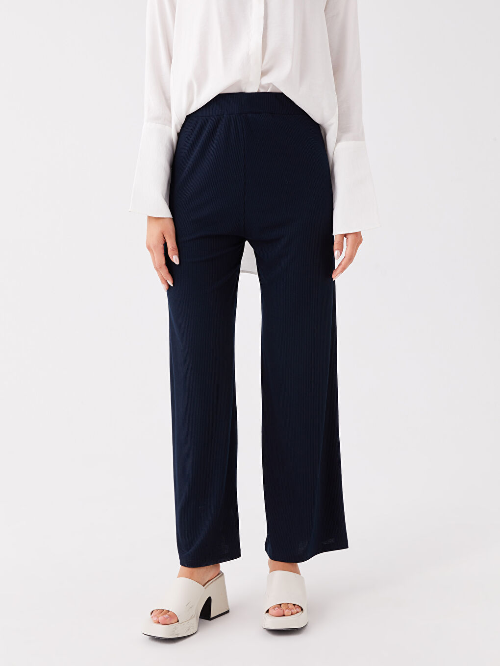 Lacivert Beli Lastikli Düz Geniş Paça Kadın Eşofman Altı-3