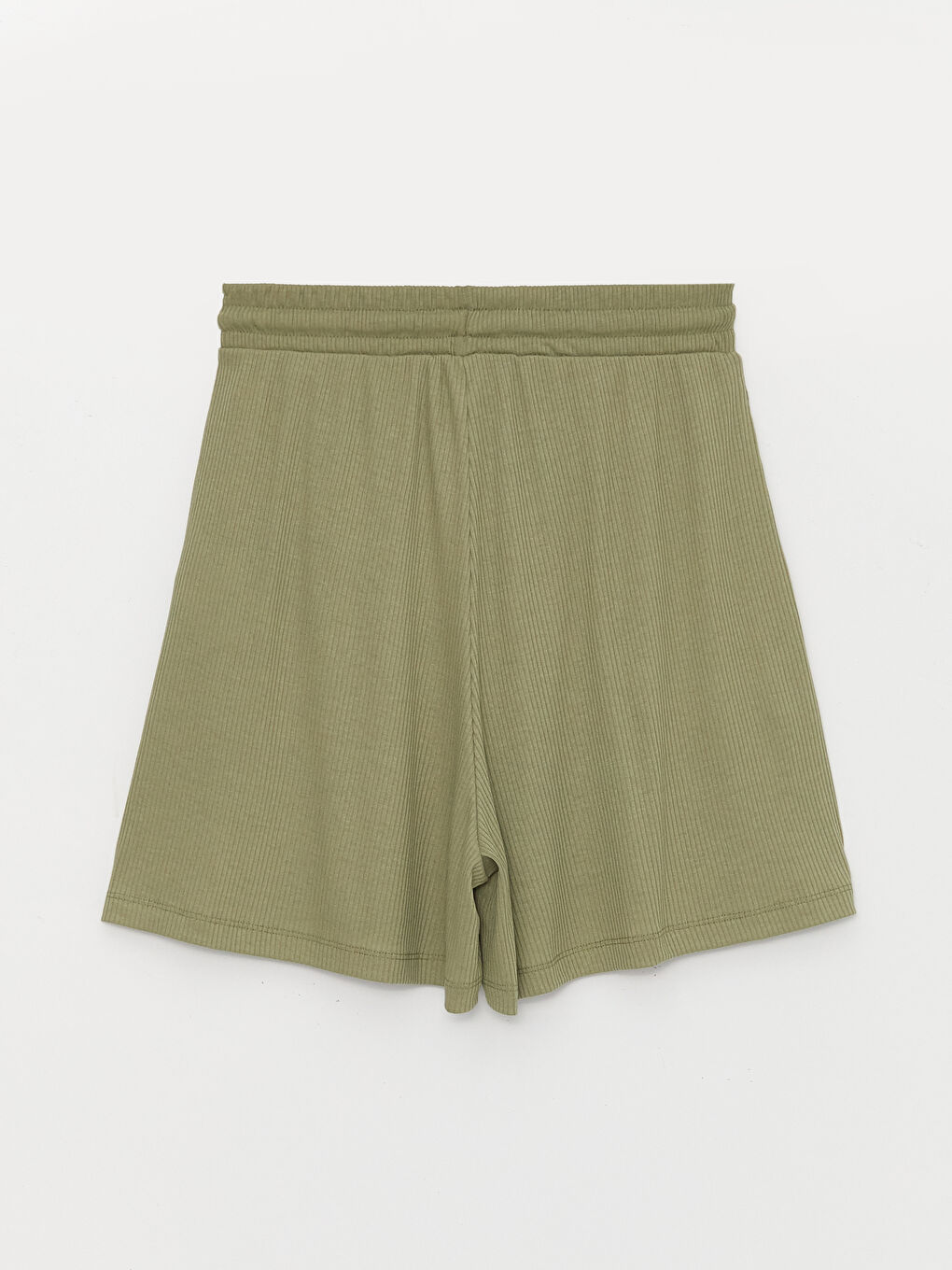Yeşil Beli Lastikli Rahat Kalıp Kadın Şort-6
