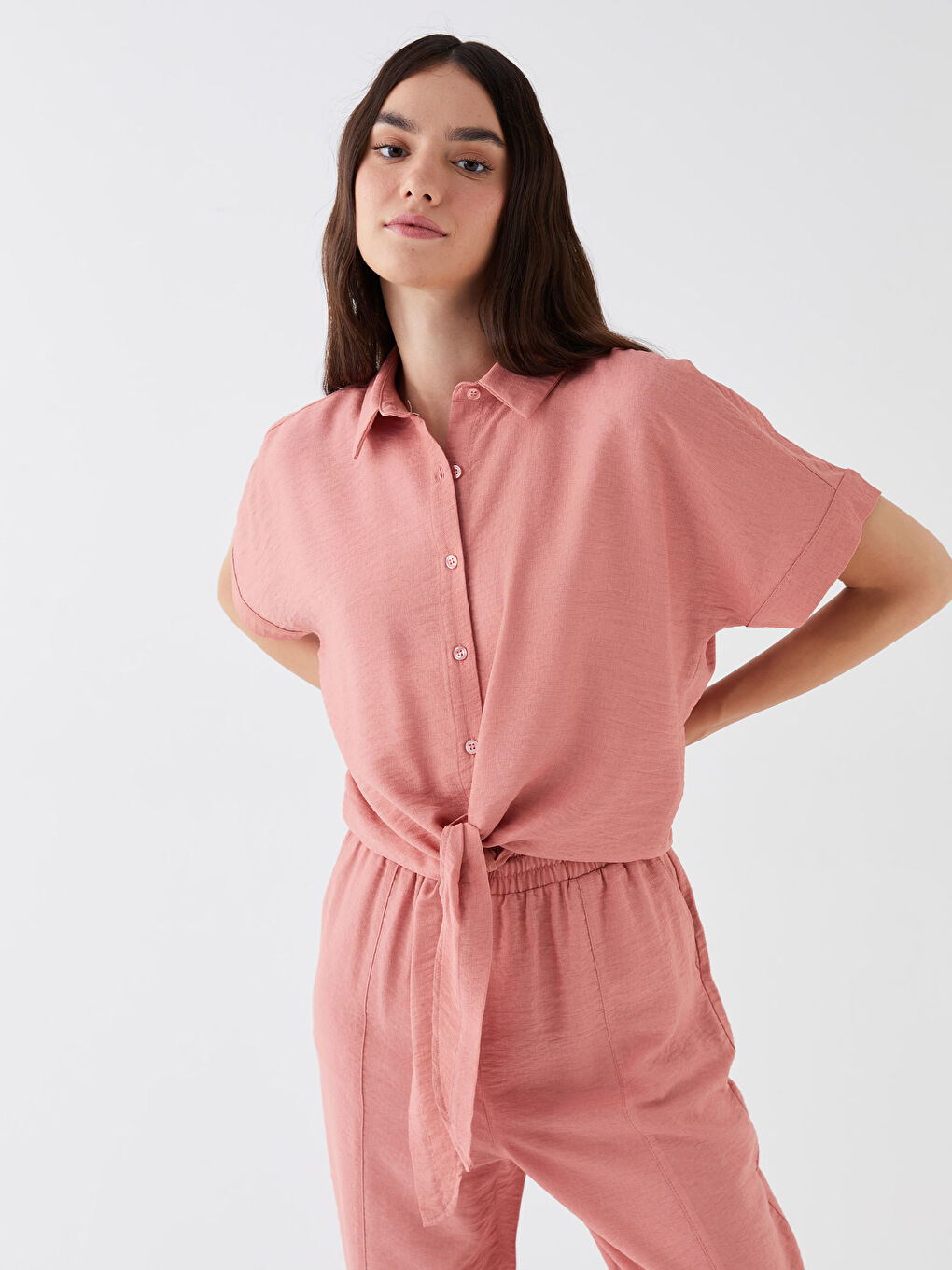 Pembe Gömlek Yaka Düz Kısa Kollu Kadın Bluz