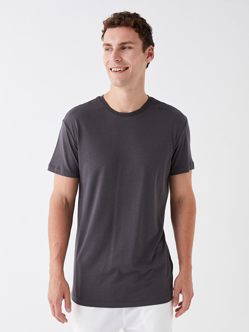 قميص بيجامة كم قصير ياقة دائرية للرجال