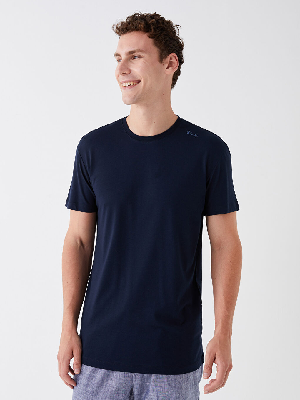 قميص بيجامة كم قصير ياقة دائرية للرجال-1