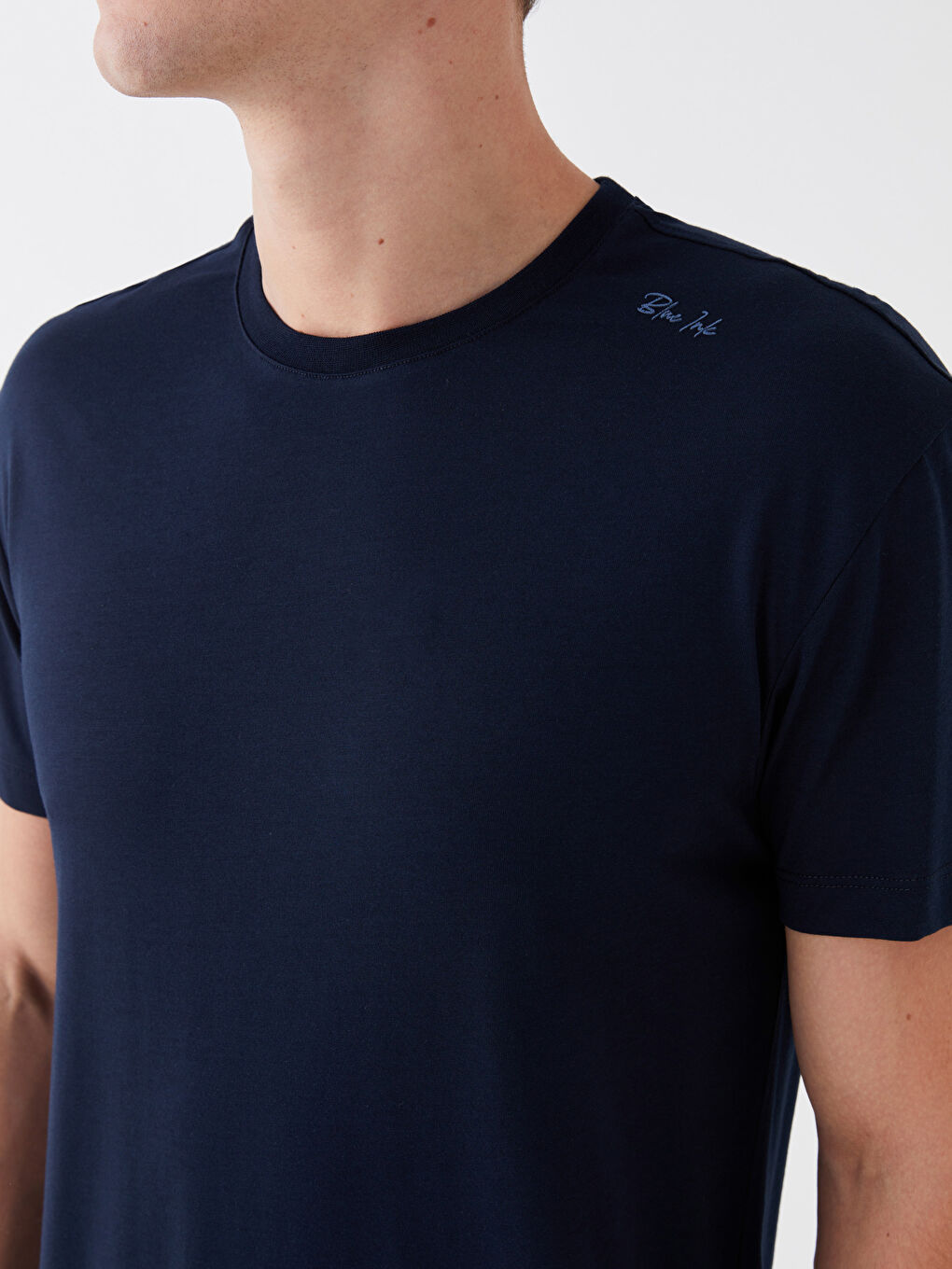 قميص بيجامة كم قصير ياقة دائرية للرجال-3