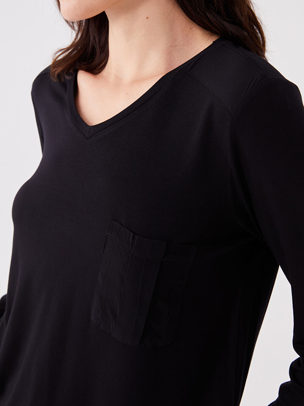 Siyah V Yaka Düz Uzun Kollu Kadın Bluz-3