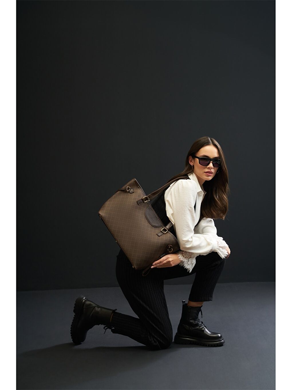 Kahverengi Deri Görünümlü Desenli Kadın Tote Çanta-2