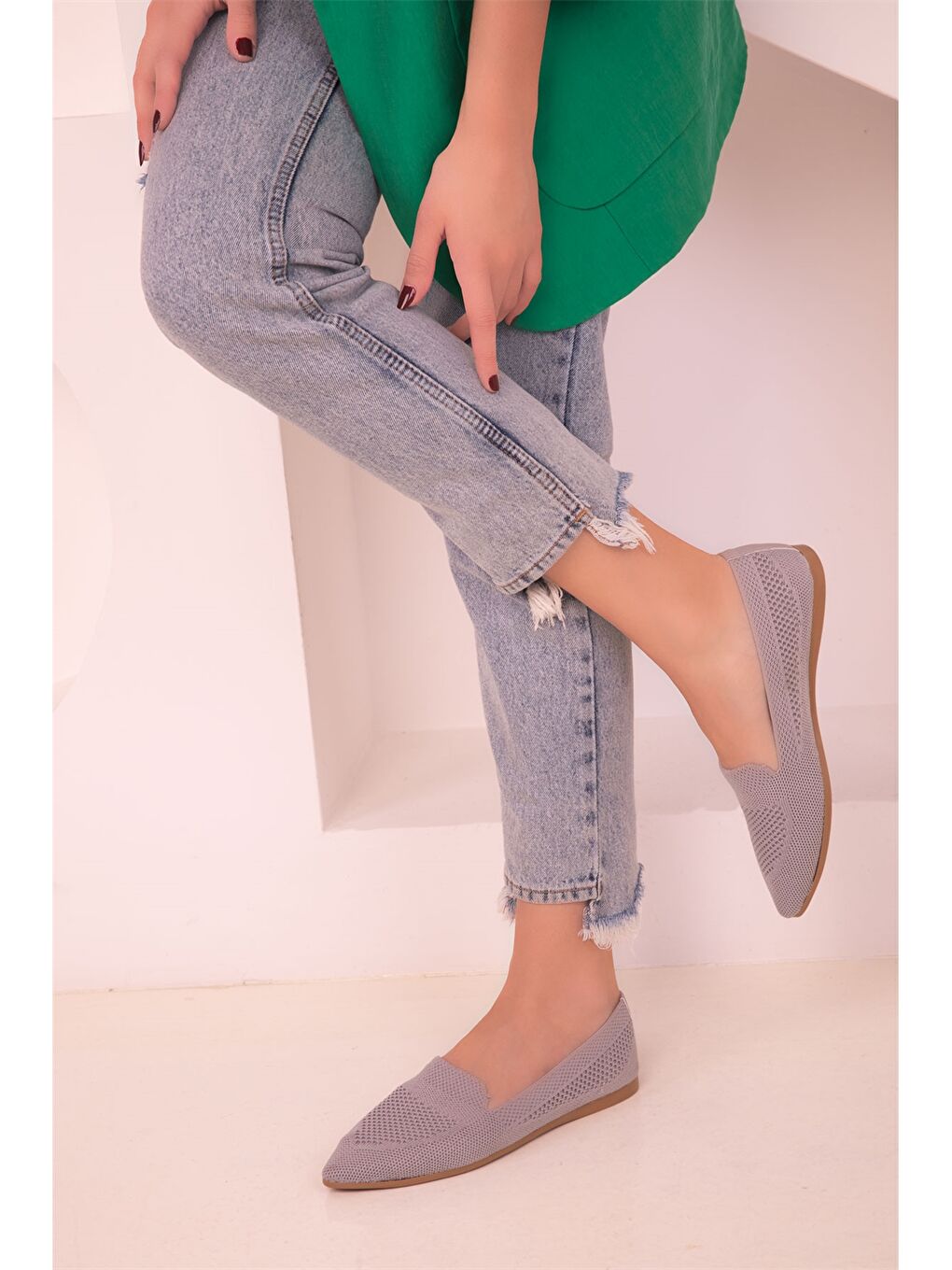 Gri Sivri Burun Kadın Babet Ayakkabı-1