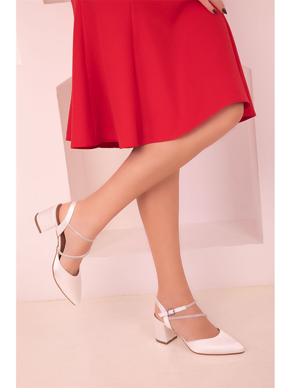 Beyaz Kadın Topuklu Ayakkabı