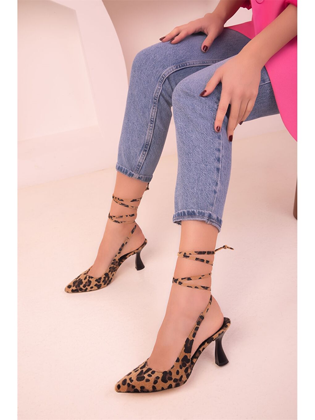 Karışık Leopar Desenli Kadın Topuklu Ayakkabı-1