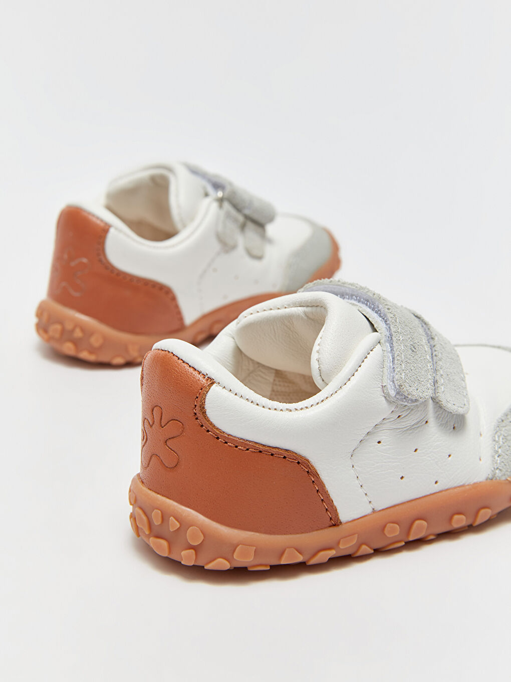 Beyaz Hakiki Deri Cırt Cırtlı Anatomik Erkek Bebek İlk Adım Ayakkabısı-2