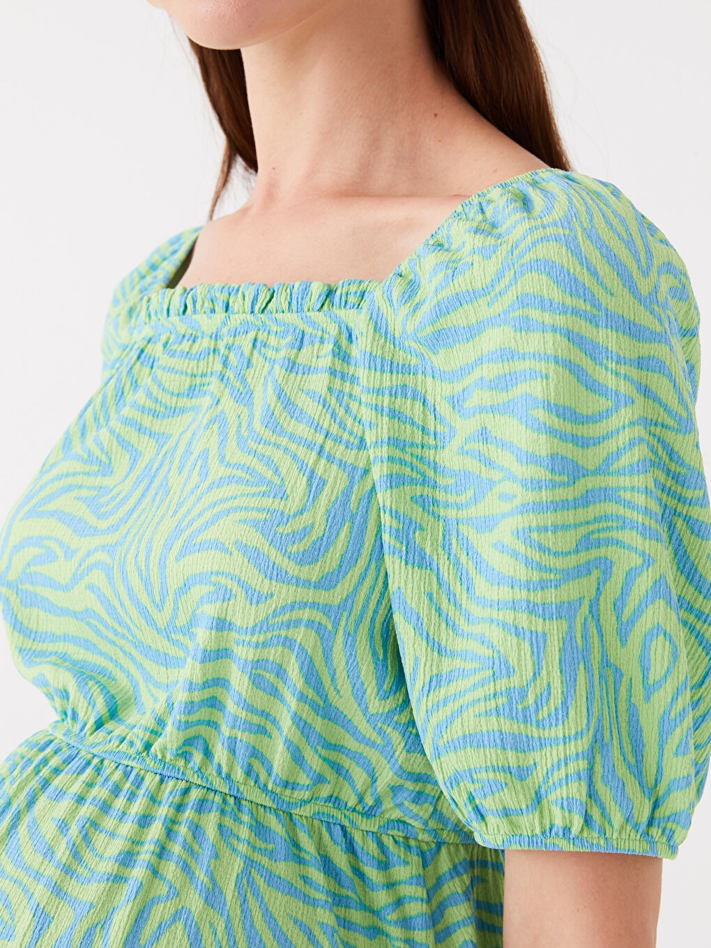 Square Collar Patterned Short-Sleeved Maternity Dress-3