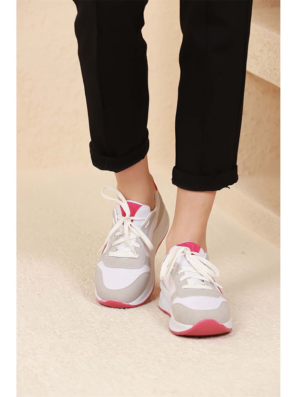 Pembe Bağcıklı Kadın Aktif Spor Ayakkabı-1