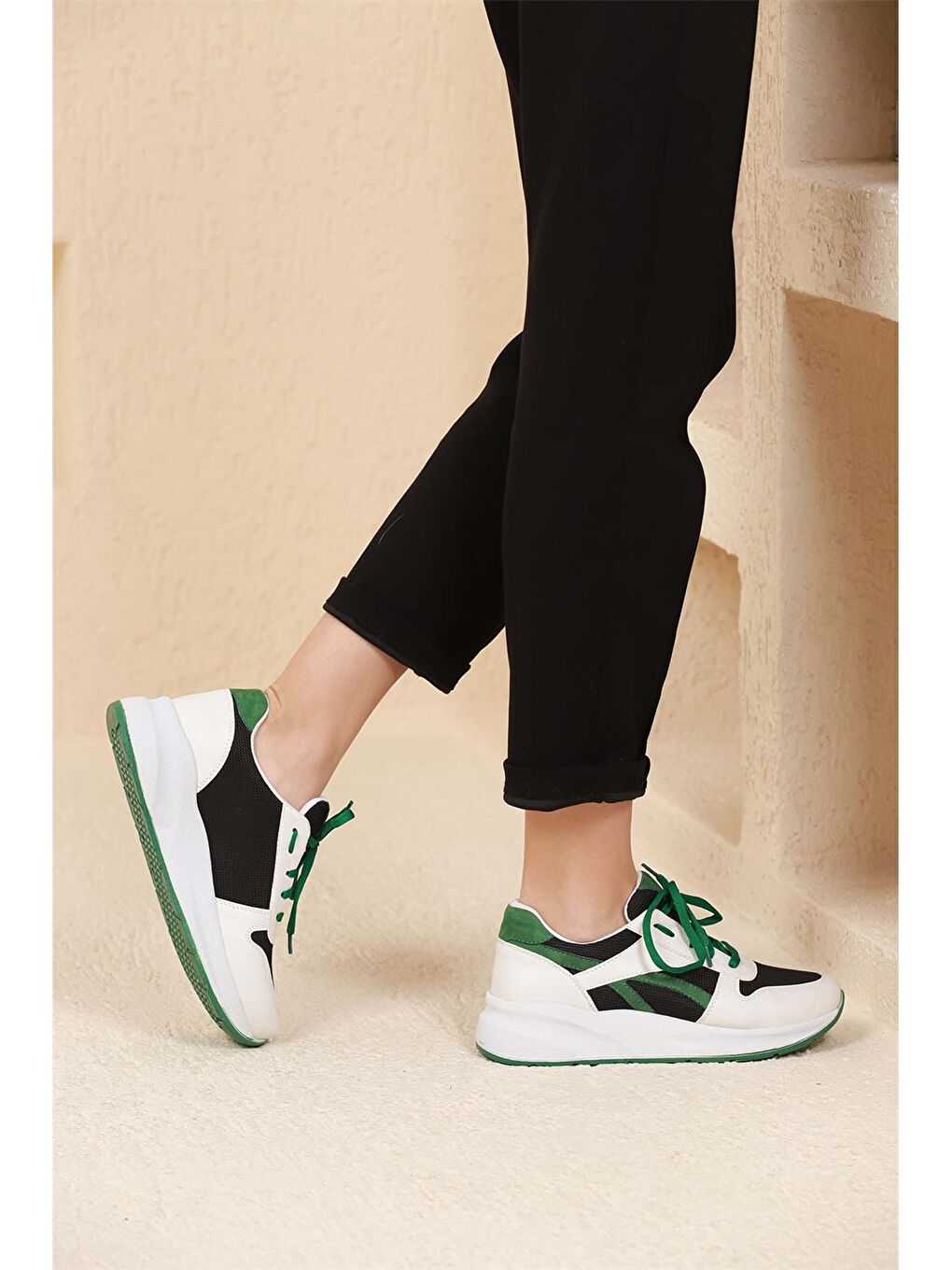 Yeşil Bağcıklı Kadın Aktif Spor Ayakkabı-2