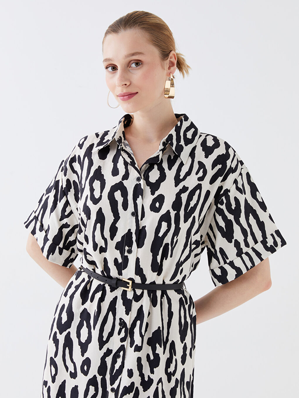 Siyah Desenli Kısa Kollu Kadın Gömlek Elbise-1