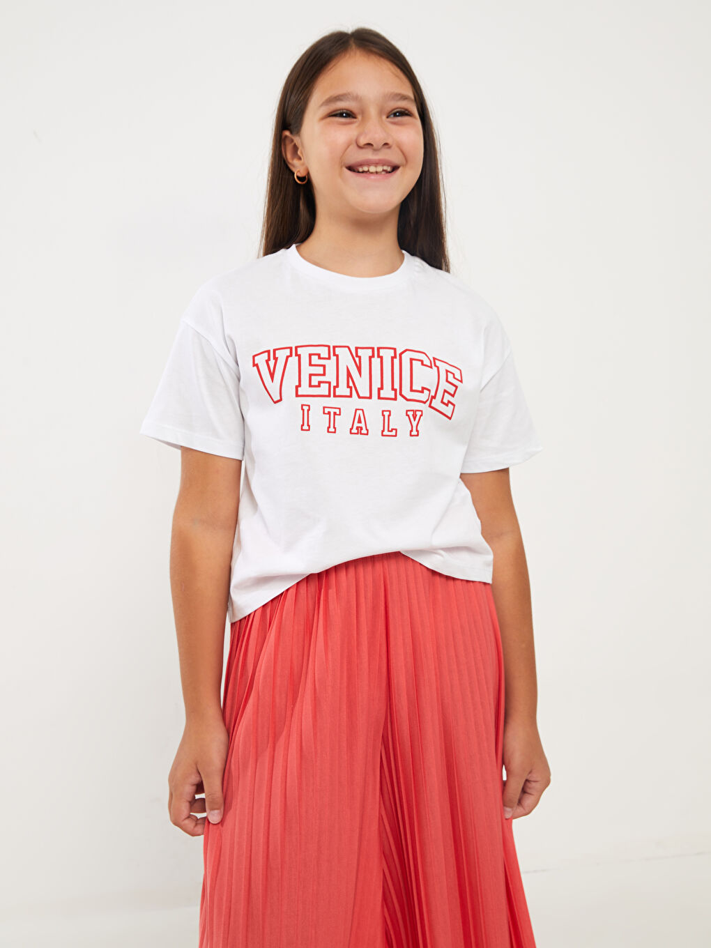 Beyaz Bisiklet Yaka Baskılı Kısa Kollu Kız Çocuk Crop Tişört