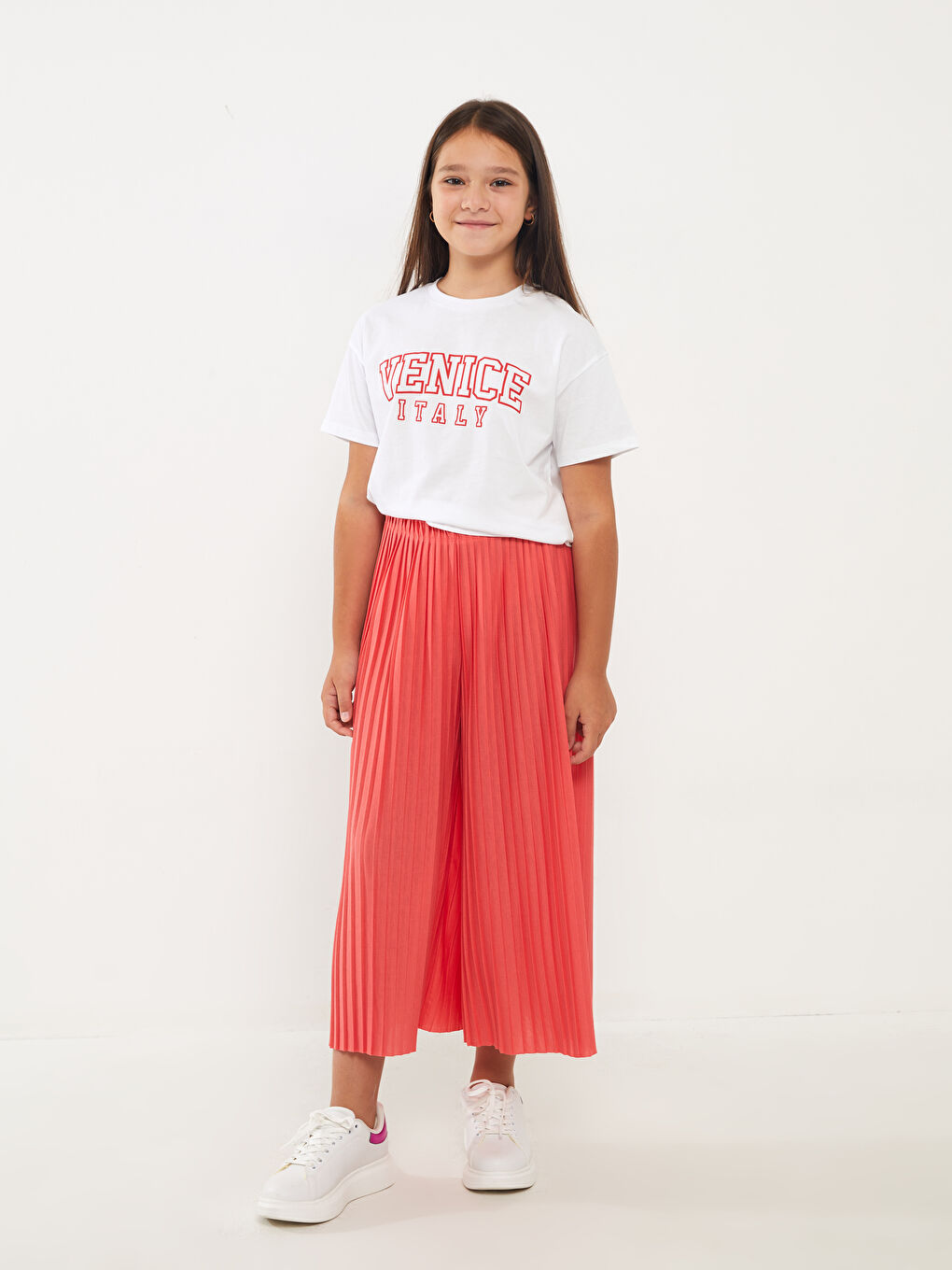 Beyaz Bisiklet Yaka Baskılı Kısa Kollu Kız Çocuk Crop Tişört-2