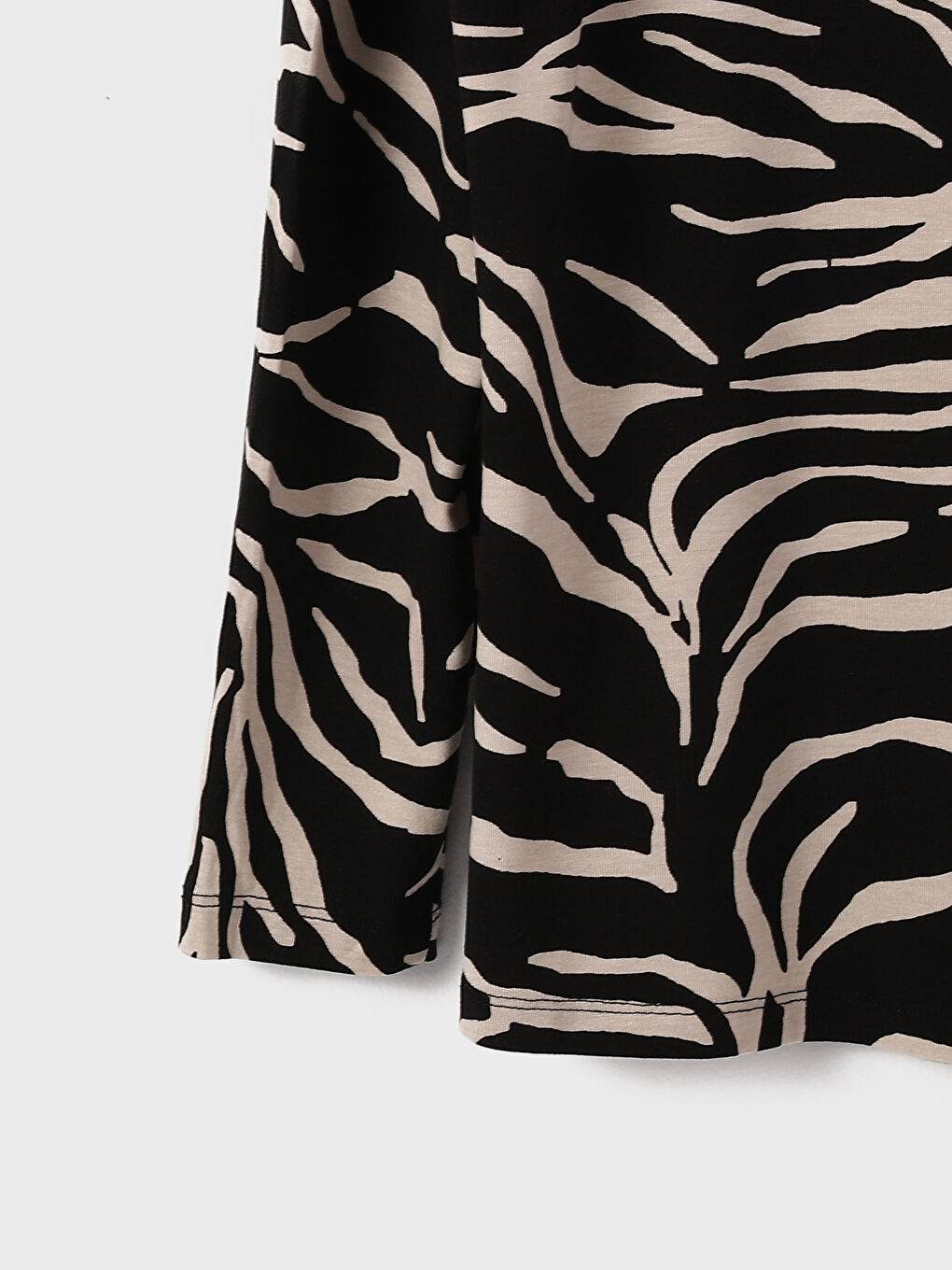 Crew Neck Patterned Women's Blouse-1