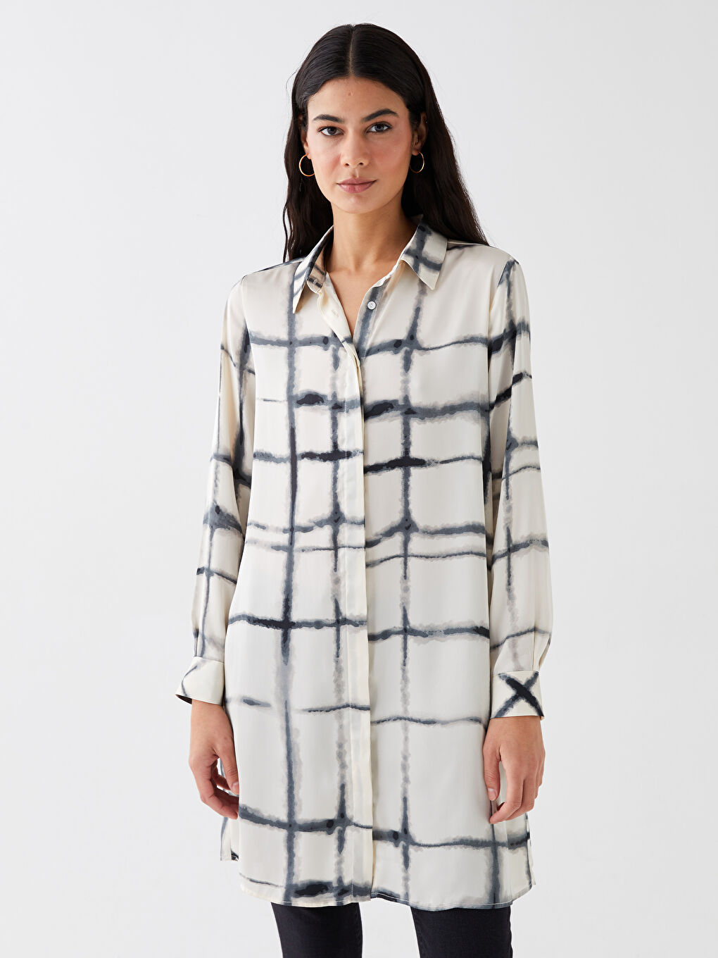 قميص تونيك منقوش للسيدات