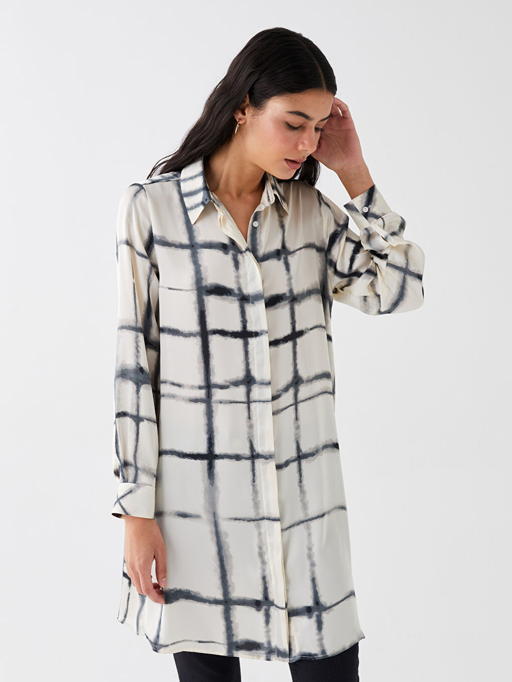 قميص تونيك منقوش للسيدات-1