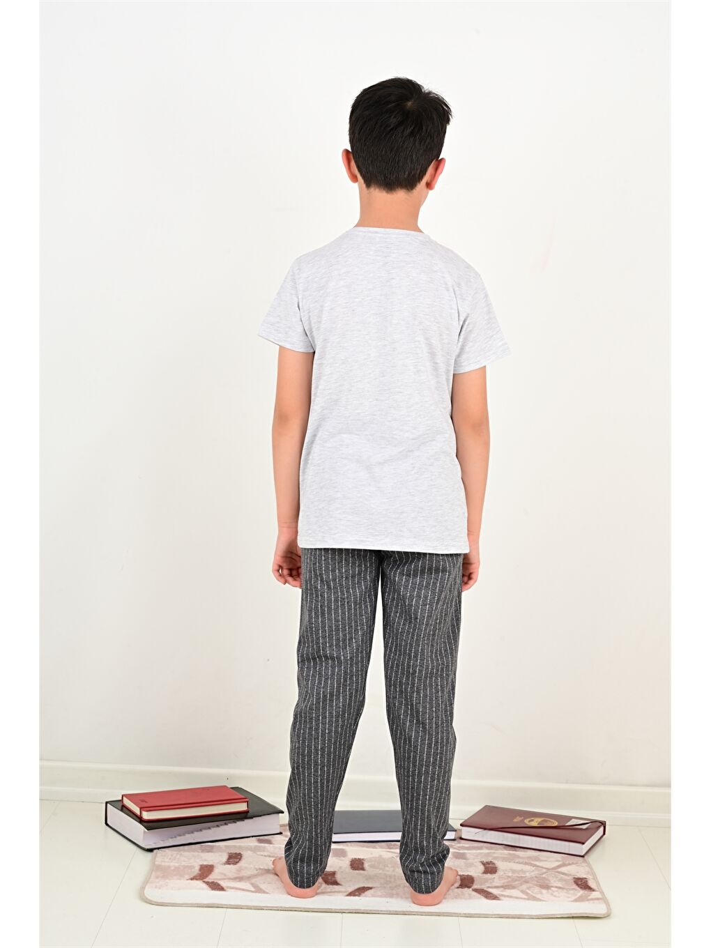 Beyaz Bisiklet Yaka Baskılı Kısa Kollu Erkek Çocuk Pijama Takımı-1