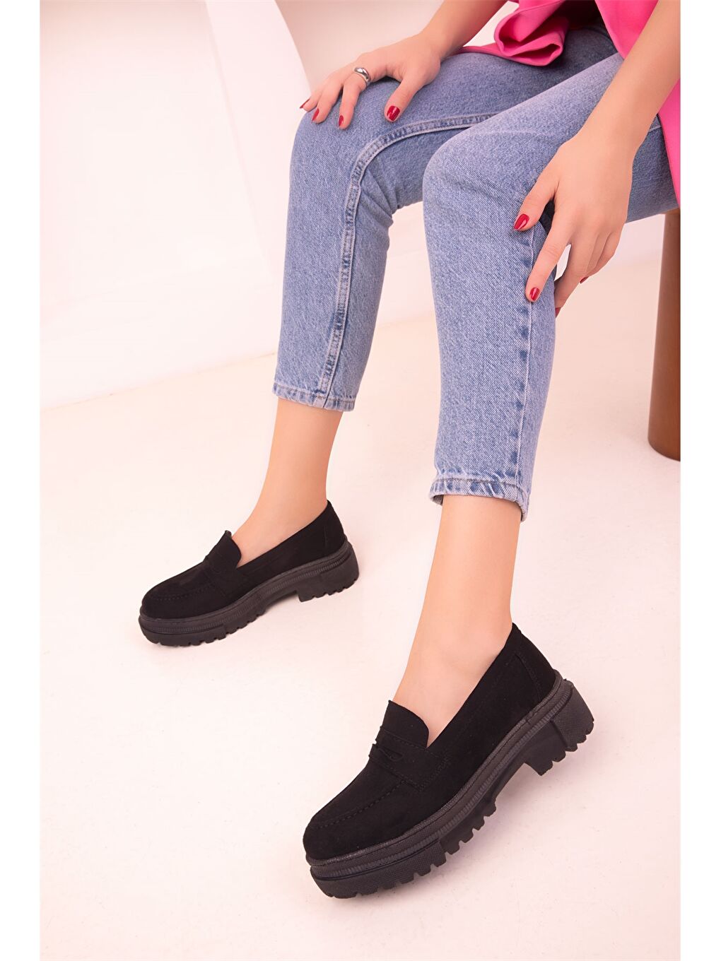 Siyah Süet Görünümlü Kadın Loafer Ayakkabı-3