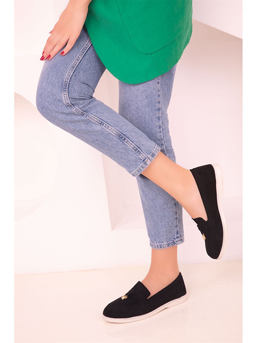 Siyah Süet Görünümlü Kadın Babet-1