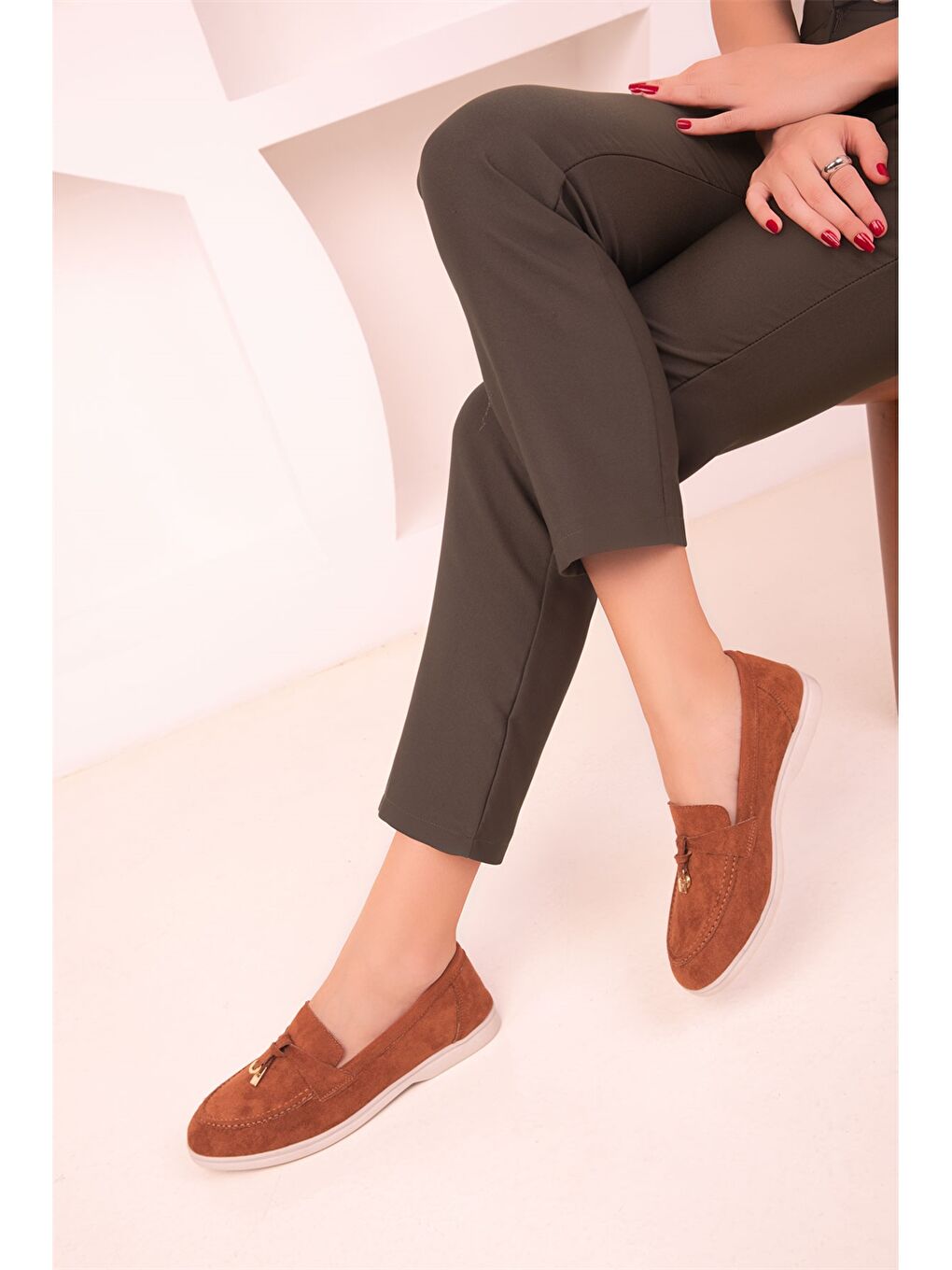 Kahverengi Süet Görünümlü Kadın Babet