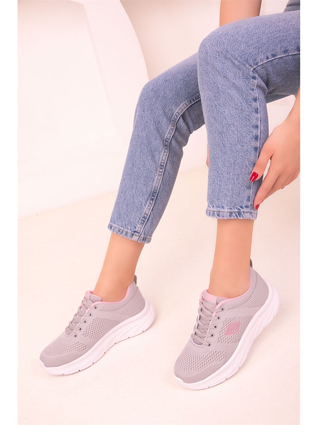 Mavi Bağcıklı Kadın Spor Ayakkabı-1