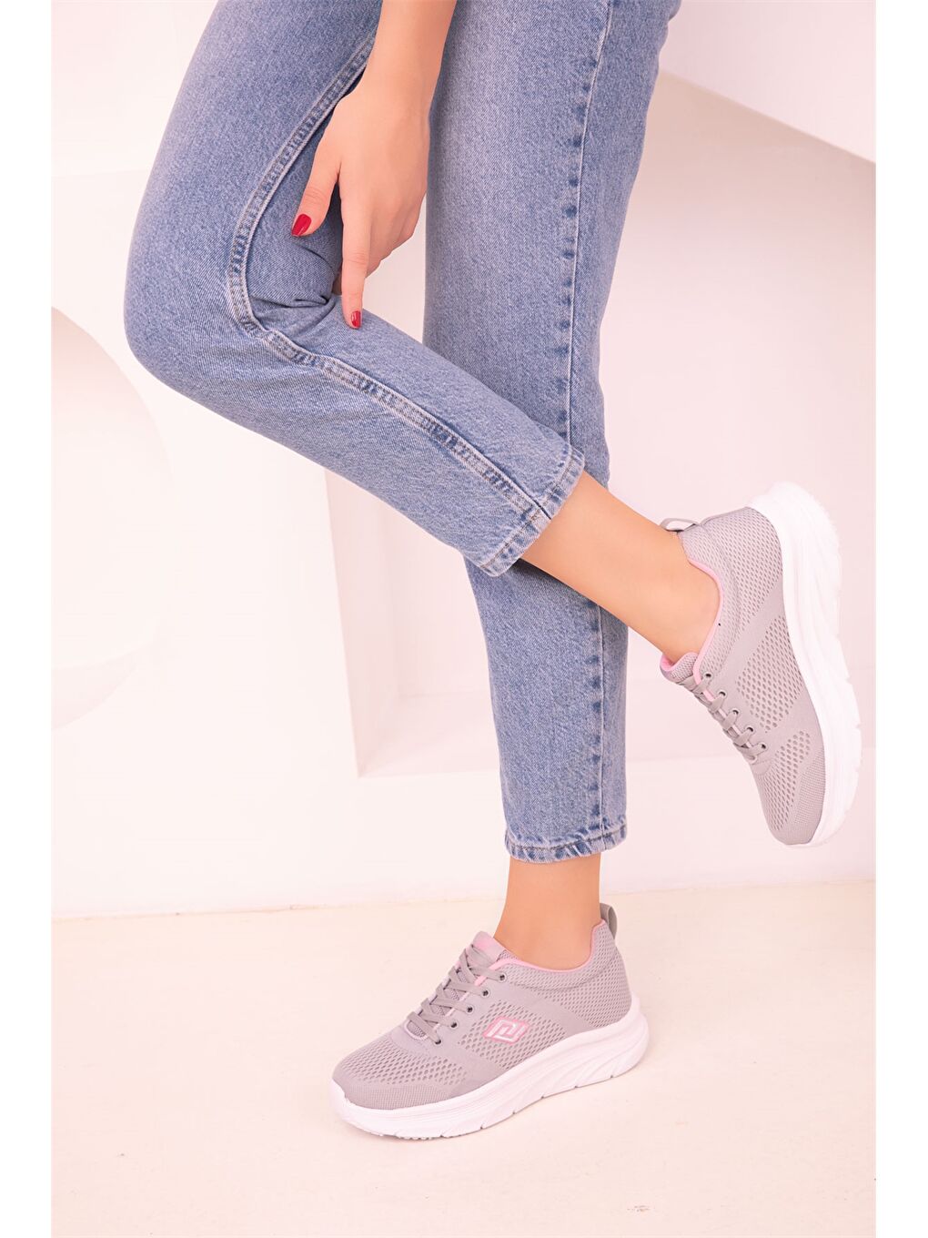 Mavi Bağcıklı Kadın Spor Ayakkabı