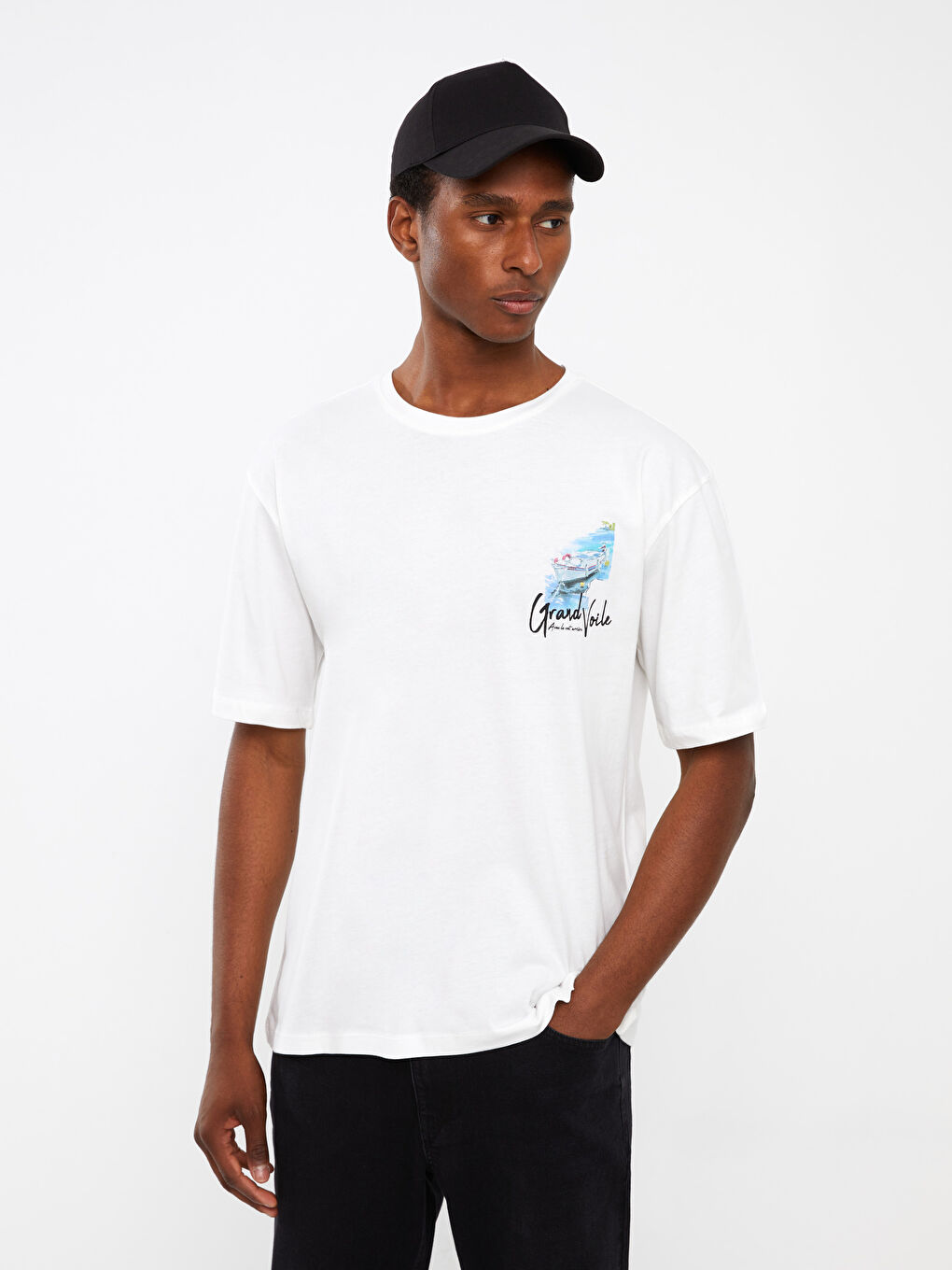 تيشيرت رجالي ياقة دائرية كم قصير مطبوع قطن ممشط-1