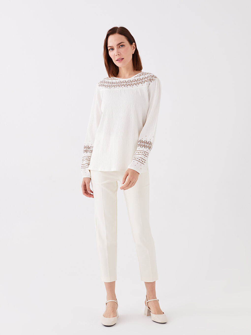 Ekru Bisiklet Yaka Desenli Uzun Kollu Kadın Bluz-2