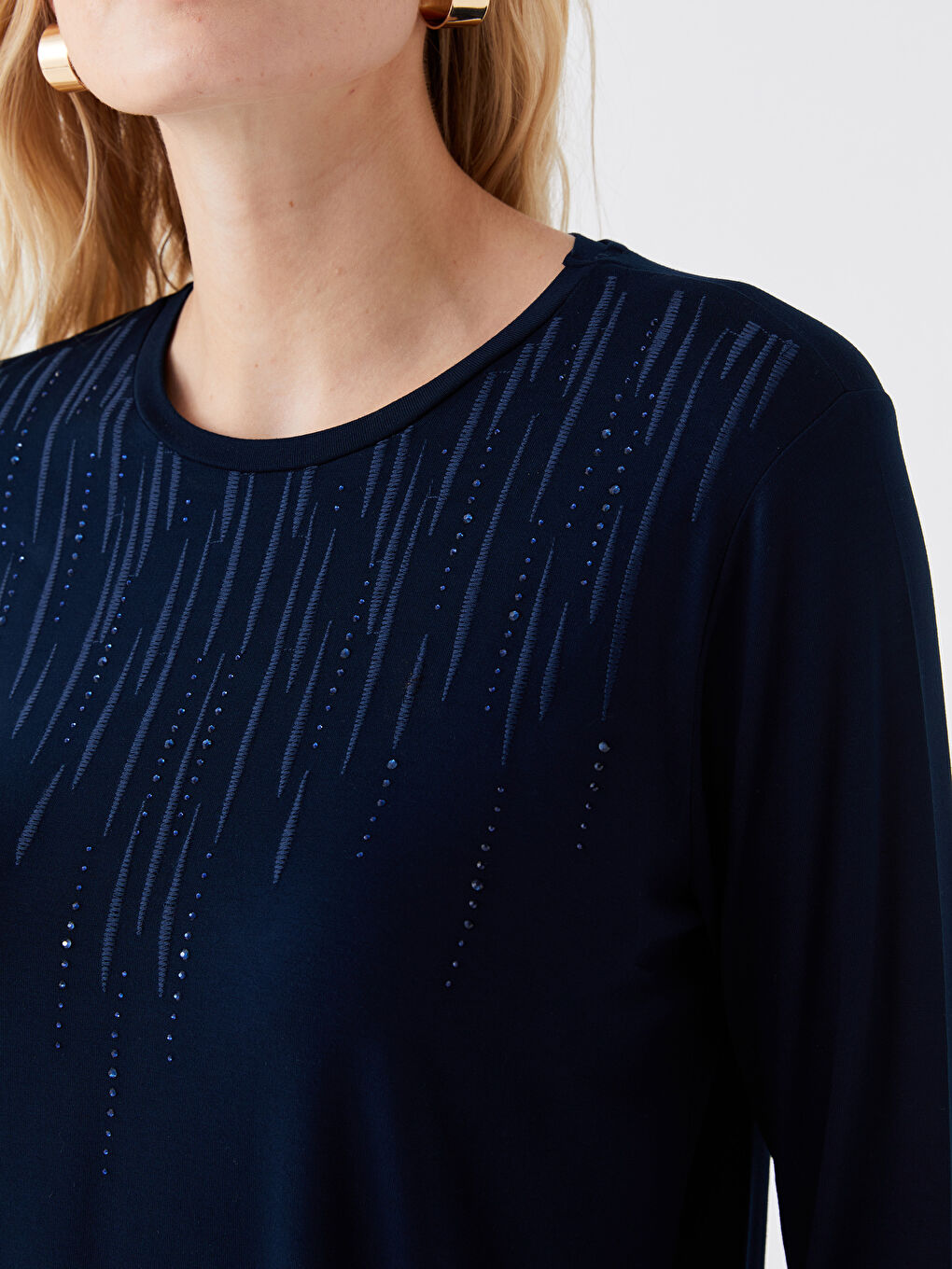 LCW Grace Crew Neck Rhinestone Embellished Long Sleeve Women's Blouse -S3JD04Z8-E1J